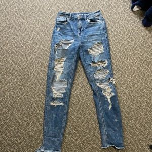 Size 00 American Eagle  Mom Jeans